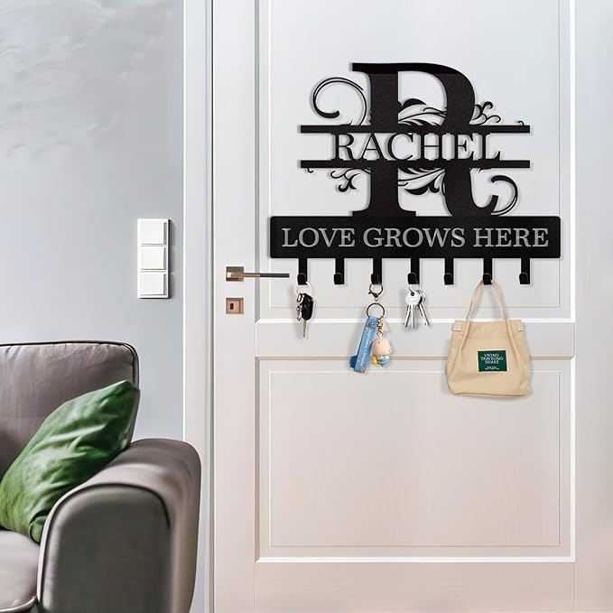 Personalized Key Holder for Wall - Custom Family Name Key Holder Wall Mount, Key Organizer Rack with Monogram Design, Key Rack Coat Hooks for Bedroom Doorway Hallway, Housewarming Gifts