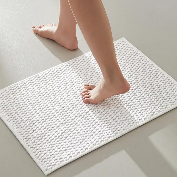 Bathroom Rugs Non Slip Washable, Super Absorbent Thin Bath Mat Small Quick Dry Low Pile Bathroom Rug, White 16"x24" / 1'4" x 2'