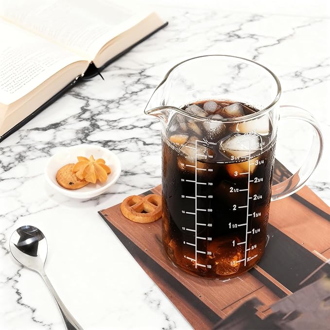 BCnmviku Glass Measuring Cup, Insulated handle, V-Shaped Spout, High Borosilicate Glass Measuring Cup 1000ML、 /1 Liter, 4 Cup for Kitchen or Restaurant, Easy To Read (1000ml-1pcs)