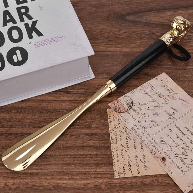 Shoe Horn, Long Handled Metal Lion Head Shoe Lifter with Non-Slip Handle, Beech Wood and Brass, 49cm for Men and Women