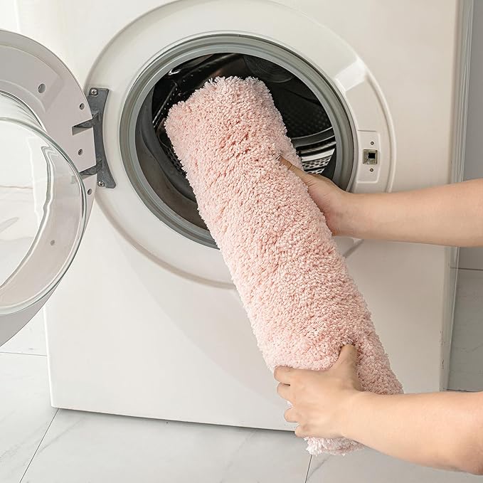 MIULEE Pink Bathroom Rug - Cute Absorbent Bath Mat Made of Thick Fluffy Microsiber for Bathroom Floor, Tub or Entryway, Non Slip Rubber Backside for Extra Safety, Machine Washable - Blush, 20''x30''