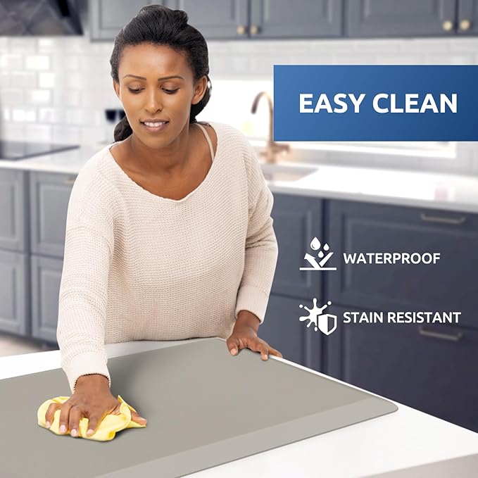 KitchenClouds Kitchen Mat Cushioned Anti Fatigue Kitchen Rug 17.3"x39" Waterproof Non Slip Kitchen Rugs and Mats Standing Desk Mat Comfort Floor Mats for Kitchen House Sink Office (Khaki)