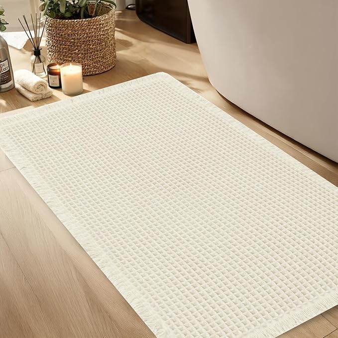 Hiasan Waffle Bath Mat, Super Absorbent Non Slip Bathroom Boho Rug with Tassels, Machine Washable Bath Mats for Bathroom, Ultra Soft Rubber Backed Rug, White, 20 x 32 Inches