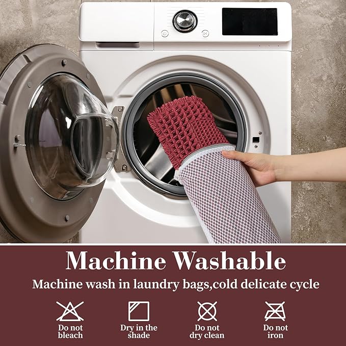 RESARE Christmas Waffle Bath Mat for Bathroom, Super Absorbent Bathroom Rugs Non Slip Machine Washable, Ultra Soft Quick Dry Boho Bath Rugs with Tassels for Floor, 17"x24" Red