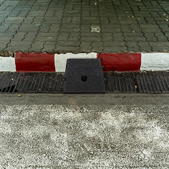Plastic Slope Ramp Mat 10pcs 25X27X7Cm Outdoor Threshold Ramp Cushion Portable for Wheelchair and Vehicle Access