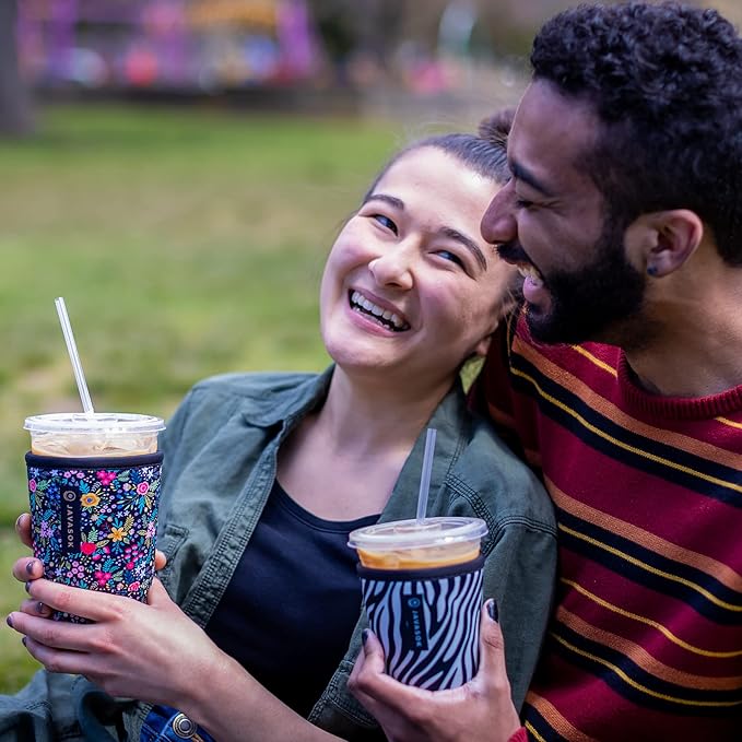 Sok It JavaSok Iced Coffee & Cold Soda Insulated Neoprene Cup Sleeve (Star-Spangled, Large: 30-32oz)