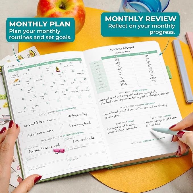 Clever Fox Fitness and Food Journal Premium – Guided Daily Workout, Meal & Weight Loss Tracker for Women & Men – Exercise Diet Planner (Apple Green)
