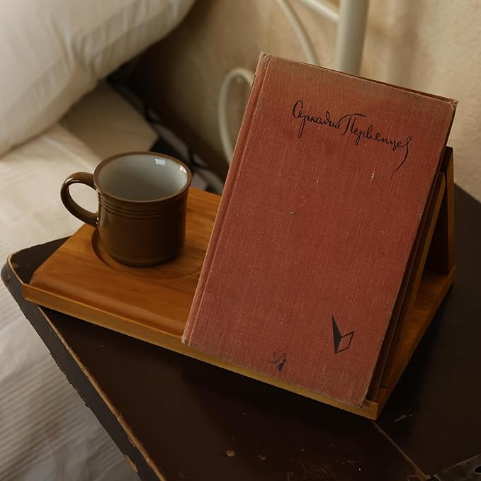 Wooden Triangle Bookmark, Small Bookshelf with Drink Holder, Wood Book Reading Rest with Slotted, Book Corner Display Triangle Book Holder (Brown)